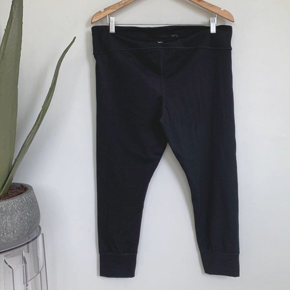 GapFit Blackout Drawcord Side stripe jogger XL NWOT - Picture 8 of 10